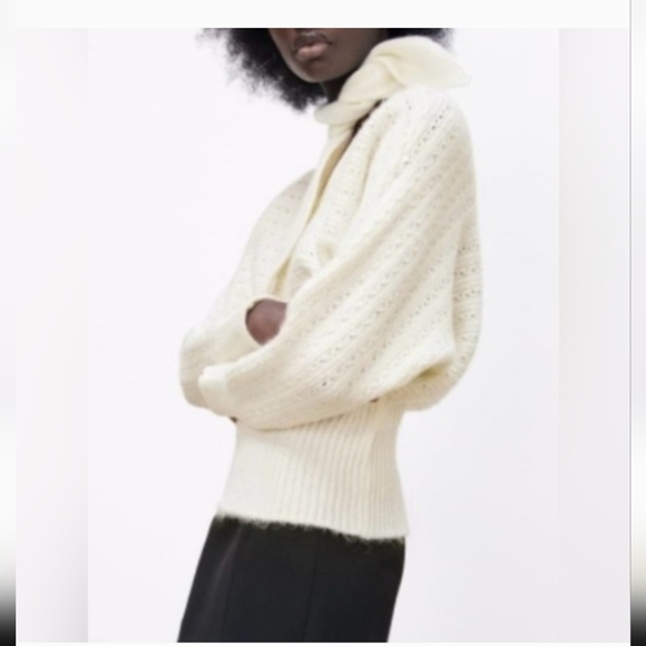 Zara Elegant Ecru Sweater with Scarf, Sz S - Picture 2 of 5